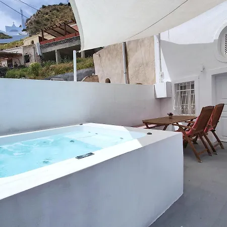 Lagadi Queen Luxury *