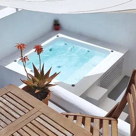 Villa Lagadi Queen Luxury