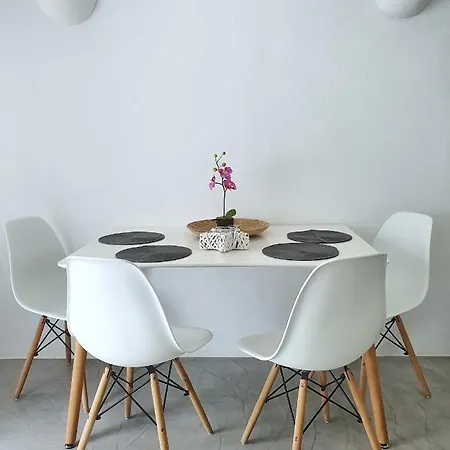 Lagadi Queen Luxury
